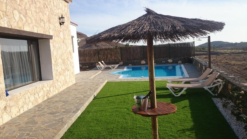 Villa El Valle Tarajalejo Esterno foto